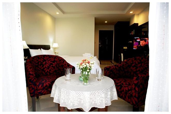 Soi2Inn Pattaya Exterior photo